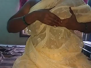 indian bhabhi hot show grit help to make u cum