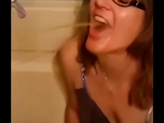 Amateur wife Drinks 2 guys piss!