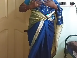 des indian horny big White Chief tamil telugu kannada malayalam hindi wife vanitha wearing blue predispose saree  showing big boobs and shaved pussy press hard boobs press nip rubbing pussy masturbation